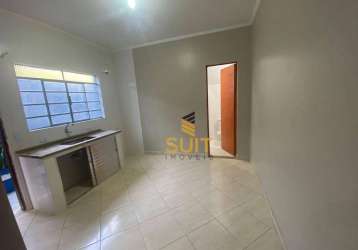 Casa com 45m², 1 dormitório, cozinha e lavanderia em barueri/sp! contato: suit (11) 94584-8250