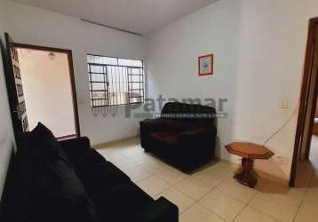 Casa térrea - 2 quartos, sendo 1 suíte - 2 vagas / venda, locação