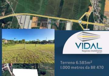 Terreno com 6.585m²