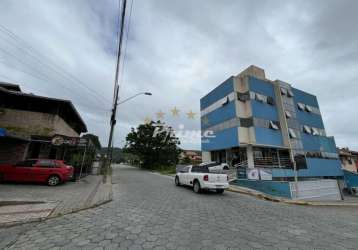 Prédio residencial com salas comerciais á venda - bairro bombas - bombinhas/sc