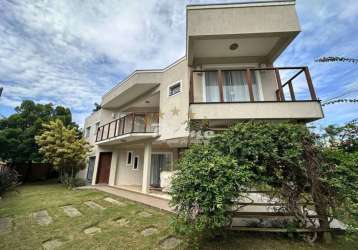 Maravilhosa casa á venda em mariscal - bombinhas/sc