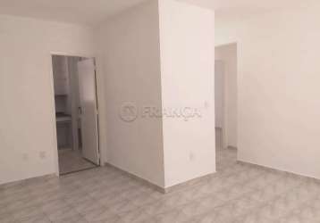 Apartamento padrão em jacareí