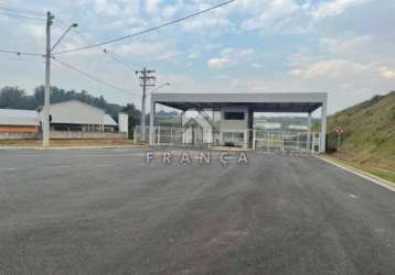 Terreno industrial de 680m² para você construir o seu galpão