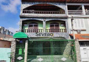 Casa triplex  no centro de são gonçalo