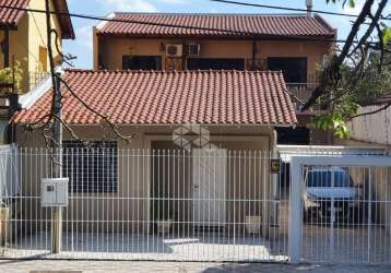 Casa com 4 quartos à venda na rua baden powell, 544, sarandi, porto alegre, 200 m2 por r$ 610.000