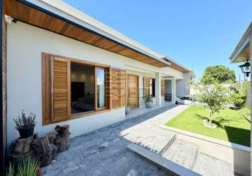 Casa com 3 quartos à venda na rua bias peixoto, 252, abraão, florianópolis por r$ 2.400.000