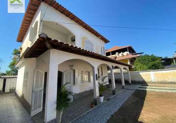 Casa grande em st cruz da serra em local único.