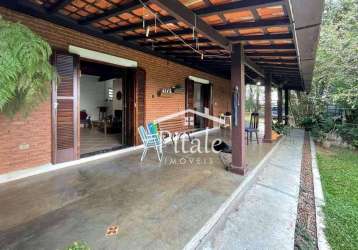 Casa com 4 dormitórios à venda, 209 m² por r$ 4.940.000,00 - granja viana - cotia/sp