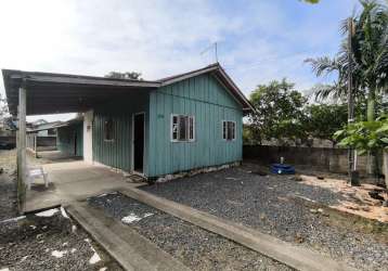 Duas casas de madeira em terreno inteiro 12 x 32 no balneário imperador, itapoá-sc.