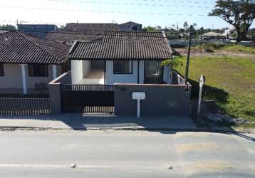 Casa em avenida comercial no balneário itapoá centro de itapoá-sc.