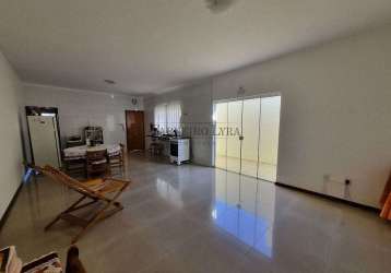 Casa com 2 dormitórios à venda por r$ 450.000,00 - centro - jaú/sp