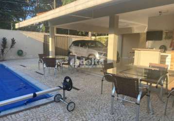 Casa residencial disponível para locação e venda no bairro morada da colina em uberlândia-mg.