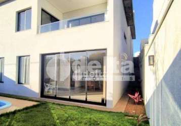 Casa em condomínio disponível para venda no bairro shopping park em uberlândia-mg