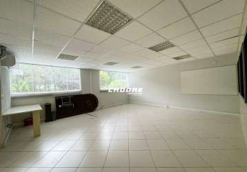 Sala comercial com 50m² no bairro victor konder