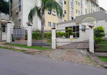 Apartamento térreo com garagem no port ville!