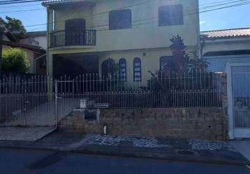 Linda casa em barreiros de 3 dormitórios em barreiros