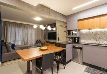 Excelente apartamento de 3 dormitórios  no centro de florianópolis