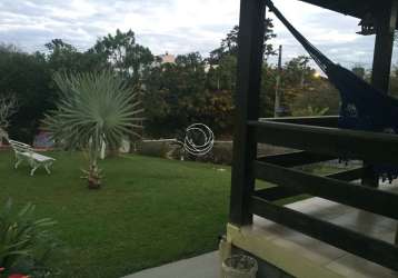 Linda cassa residencial de 3 dormitórios no campeche