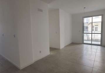 Lindo apartamento de 3 dormitórios no campeche