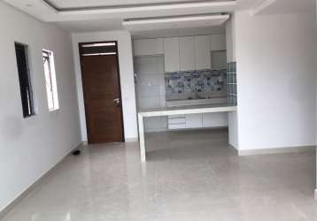 Excelente apartamento de três dormitórios no bairro dos bancários