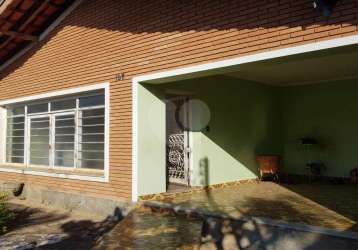 Casa com 2 quartos à venda na rua fortaleza, 107, centro, vinhedo, 132 m2 por r$ 700.000