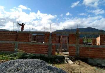 Ubatuba, jardim carolina - terreno em condomínio fechado com 500 m2, aterrado,