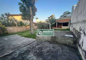 Casa linear de terreno inteiro à venda no bairro costazul em rio das ostras-rj sendo 3 quartos, sendo 1 suite,1 banheiro social, 1 sala, cozinha, área