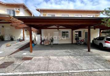 Casa duplex em morada de laranjeiras  -  serra