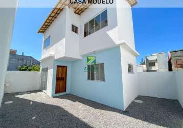 Casa na quadra da praia com 02 quartos, no bairro peixe dourado i em barra de são joão