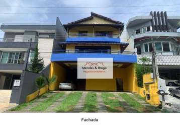 Casa com 3 dormitórios à venda, 420 m² por r$ 1.850.000,00 - aruã - mogi das cruzes/sp