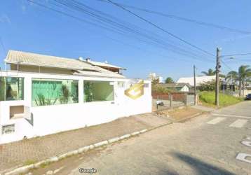 Casa ampla com piscina em balneário perequê