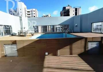 Cobertura com piscina  e estrutura de lazer e segurança.