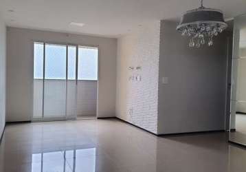 Apartamento no condomínio pátio residence com 3 quartos, sendo  2 suítes e 1 suíte reversível, no bairro triâgulo, juazeiro do norte/ce.