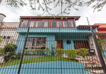 Casa com 5 quartos à venda na avenida engenheiro josé maria de carvalho, 94, vila ipiranga, porto alegre por r$ 1.260.000