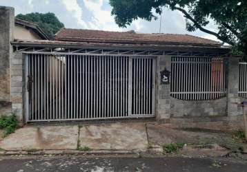 Casa com 3 quartos à venda na rua josé pierobon, 239, yolanda opice, araraquara, 174 m2 por r$ 300.000