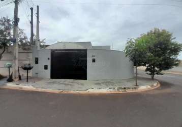 Casa com 3 quartos à venda na avenida doutor eiriri carvalho de vasconcellos, 203, jardim residencial lupo ii, araraquara, 139 m2 por r$ 375.000