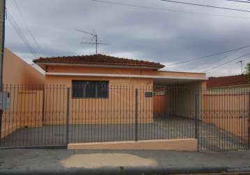 Casa à venda com 2 quartos e edícula no centro, araraquara