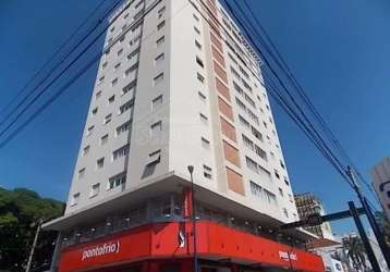 Apartamento com 3 quartos à venda na rua 9 de julho, 565, centro, araraquara, 110 m2 por r$ 210.000