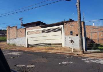 Casa com 3 quartos à venda na avenida barroso, 2255, vila santana, araraquara, 205 m2 por r$ 250.000