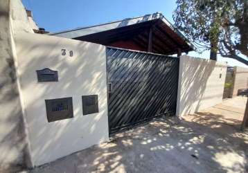 Casa com 3 quartos para alugar na rua alaôr ribeiro, 39, conjunto habitacional victório de santi, araraquara, 149 m2 por r$ 1.000