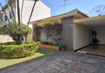 Casa com 4 quartos à venda na avenida feijó, 896, centro, araraquara, 216 m2 por r$ 800.000