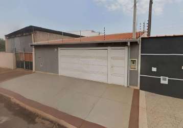 Casa com 3 quartos à venda na avenida geraldo de campos penteado, 25, jardim das paineiras, araraquara, 151 m2 por r$ 500.000