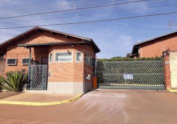 Casa em condomínio fechado com 3 quartos para alugar na avenida marginal bento ferreira luiz, 814, jardim zavanella, araraquara, 164 m2 por r$ 2.000