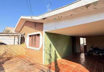 Casa com 4 quartos à venda na rua serventuário ernesto batelli, 103, vila santana, araraquara, 198 m2 por r$ 230.000