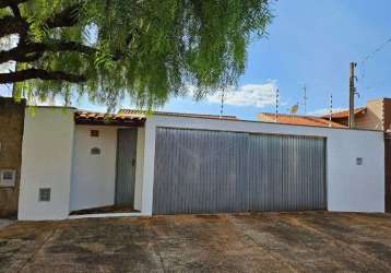 Casa com 2 quartos à venda na avenida doutor josé da silva peixoto, 55, jardim europa (vila xavier), araraquara, 125 m2 por r$ 350.000