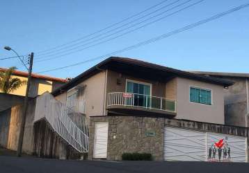 Casa sobrado para venda em parque primavera poços de caldas-mg