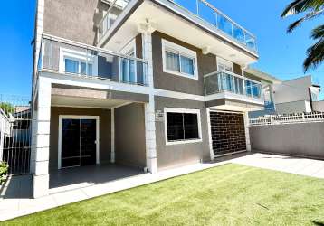 Imóvel em frente ao mar com 5 quartos e piscina