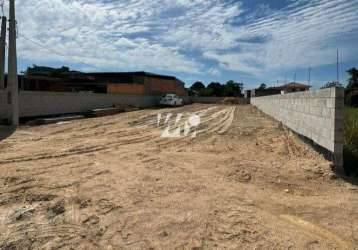 Terreno no aririu com 400 m²