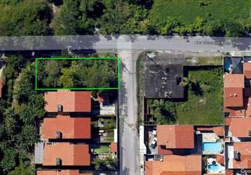 Terreno de esquina com 680m&#178; no bairro parque manibura