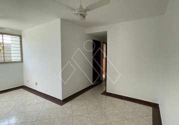 Apartamento em zona leste